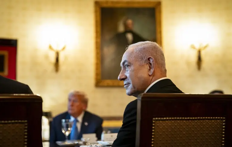 Reuters: Нетаньяху обсудит с Трампом второй этап плана по Газе. Израиль контролирует 53% территории, но мир под угрозой