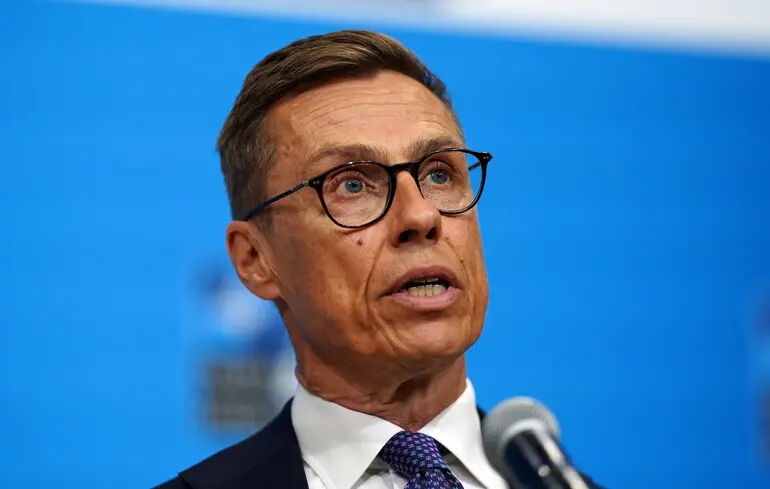 Переговори про мир в Україні ведуться над трьома окремими документами — президент Фінляндії