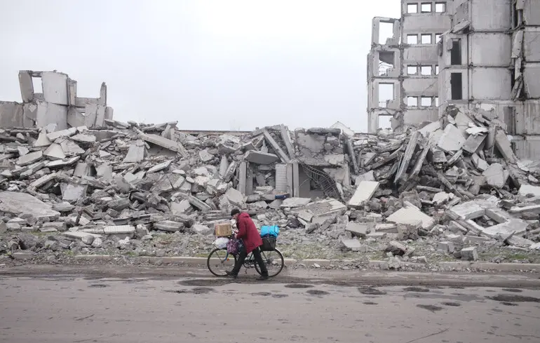 «Ищут бреши и давят волнами»: в районе Мирнограда оккупанты усиливают инфильтрацию пехоты