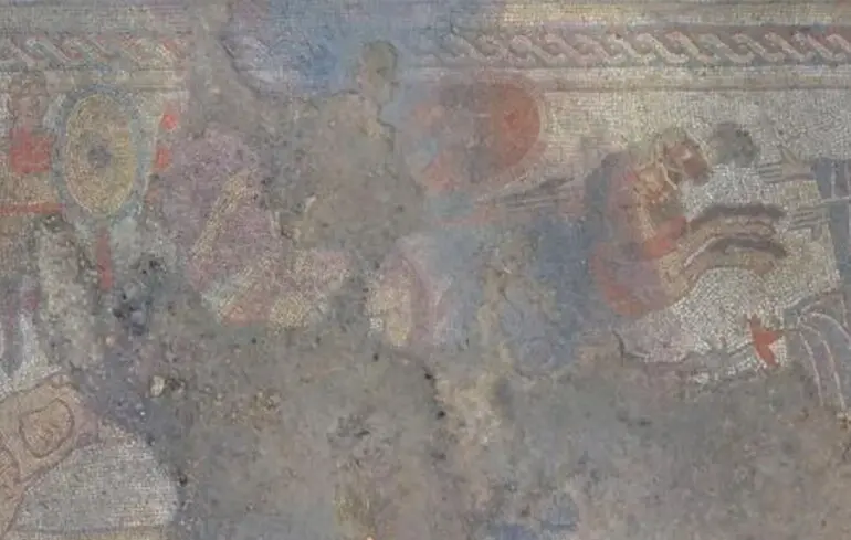 Не такую, как у Гомера: римская мозаика рассказывает историю Троянской войны