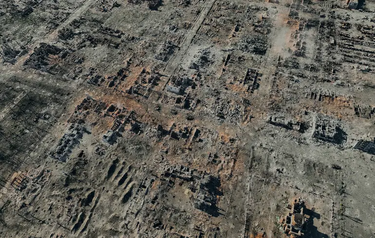 «Від кордону можна пішки ходити»: у Вовчанську росіяни намагаються просуватися через центр міста