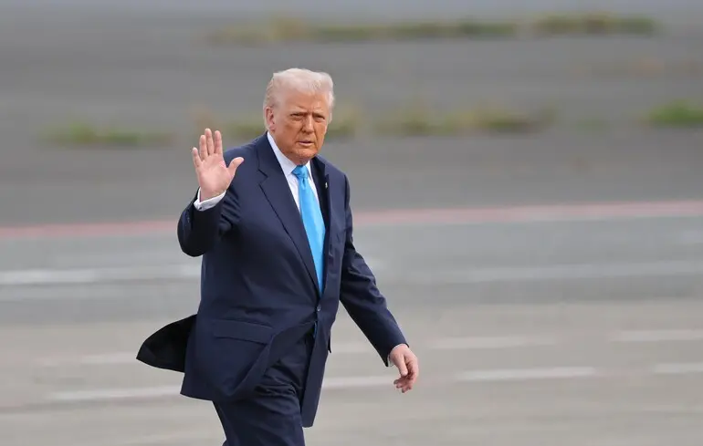 Трамп формує коаліцію союзників для протидії Китаю в галузях рідкоземів і технологій — Politico