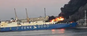 Россия нанесла ракетный удар по Одессе: горит судно