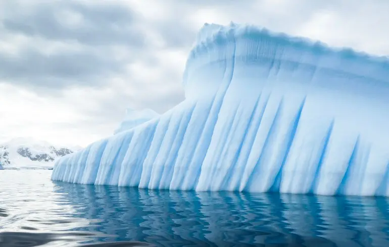 На "льодовику Судного дня" зафіксували сотні землетрусів