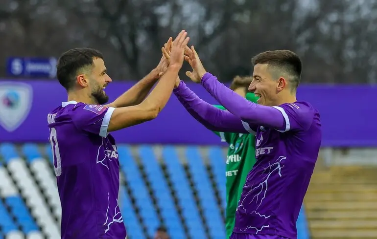 ЛНЗ обыграл "Зарю"