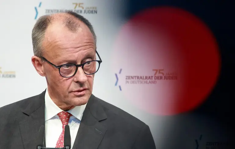 Путін прагне відновити Радянський Союз і не зупиниться на Україні — Мерц