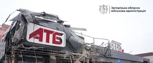 Россия ударила по АТБ в Запорожье: выросло количество раненых, среди них — ребенок