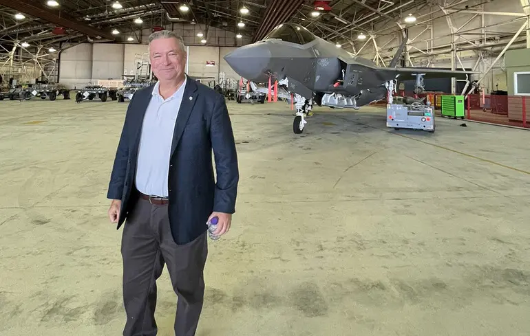 Американский конгрессмен предостерег от умиротворения агрессора: не надо действовать, как Чемберлен