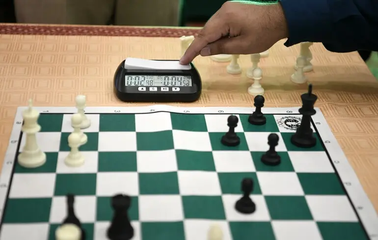 Міжнародна федерація шахів має намір допустити росіян на турніри з прапором і гімном