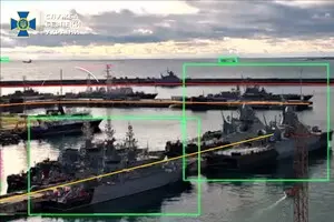 В РФ отрицают попадание дрона по подводной лодке. А OSINT-аналитики взамен рассказали, какая часть пострадала больше всего