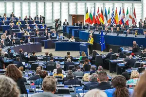 Европарламент проголосовал за поэтапный отказ от российского газа