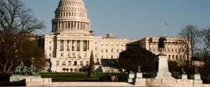 Сенат США одобрил оборонный бюджет: он предусматривает выделение 800 млн долларов помощи для Украины