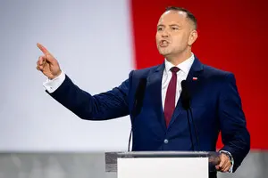 Навроцкий: Польша поддерживает санкции против России и удары по теневому флоту РФ