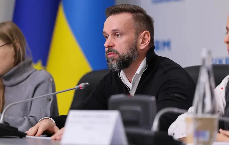 Удар РФ по мосту в Одесской области: движение автомобилей частично восстановлено