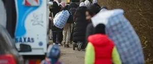 Демографи озвучили новий прогноз, скільки українців можуть повернутися з-за кордону після війни
