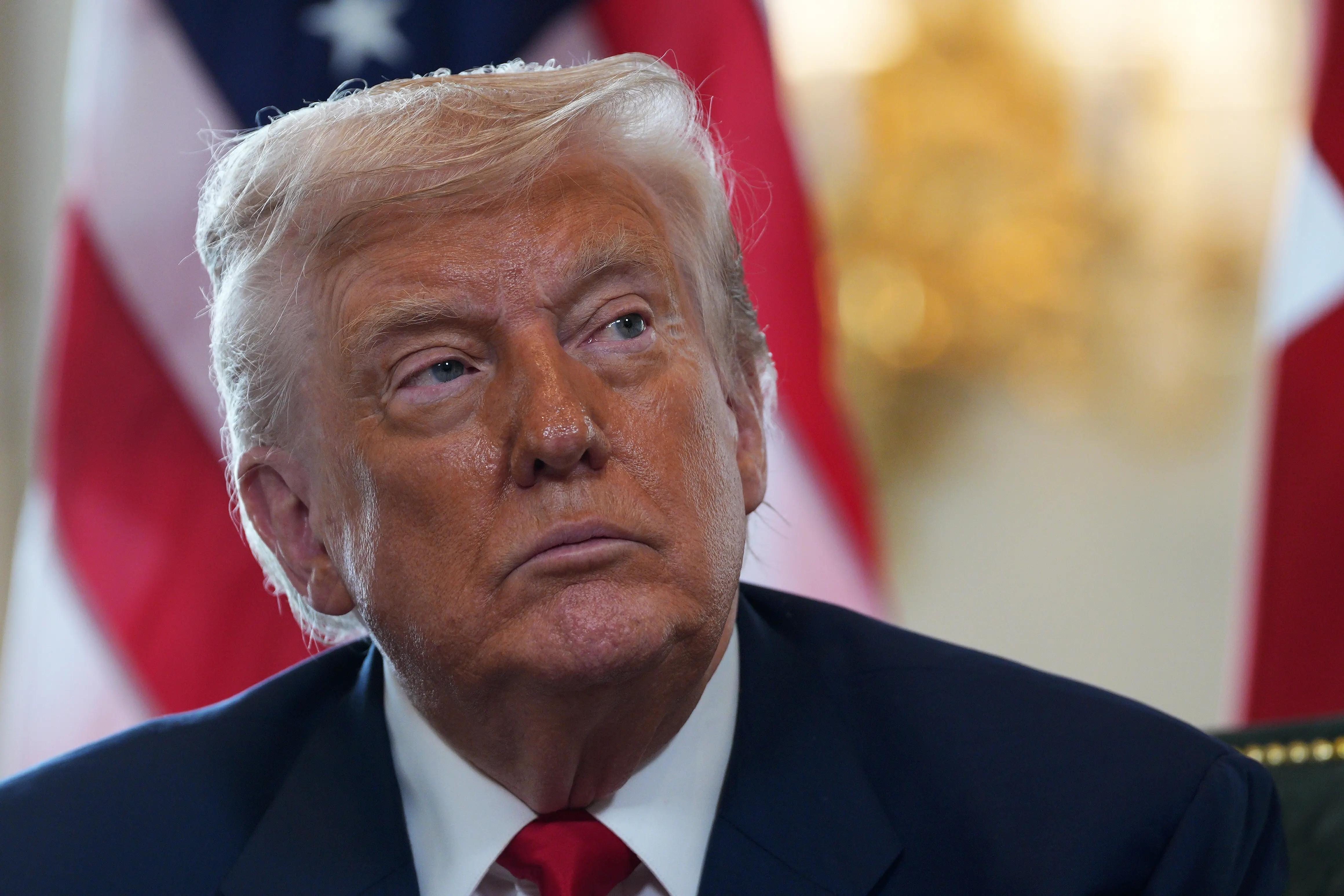 Верховный суд США заблокировал развертывание Трампом войск в Чикаго