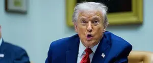 Все ли в порядке с Трампом психически? Обзор необычного поведения президента в 2025 году от The Guardian