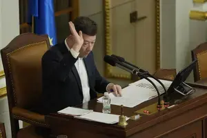 Оточення Зеленського будує золоті унітази за наші гроші — спікер парламенту Чехії 