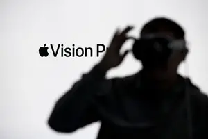 Apple скорочує виробництво Vision Pro через слабкий попит