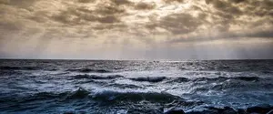 Медики ГУР спасли в открытом море раненого военного