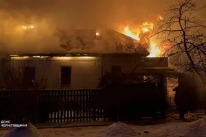 Россияне массированно атаковали Черниговскую область: есть попадания в дома и критическую инфраструктуру