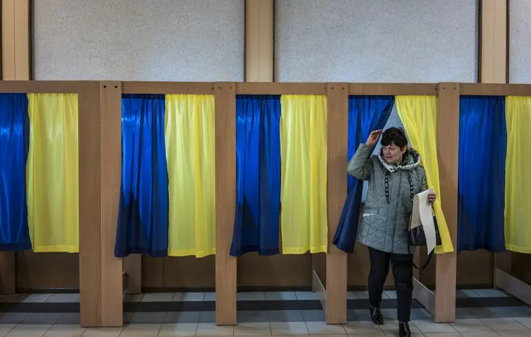 Подготовка специального закона для послевоенных выборов требует политического консенсуса - эксперт