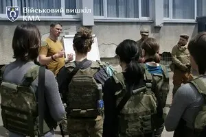 Нове покоління добровольців: як працює військовий вишкіл Києво-Могилянської академії
