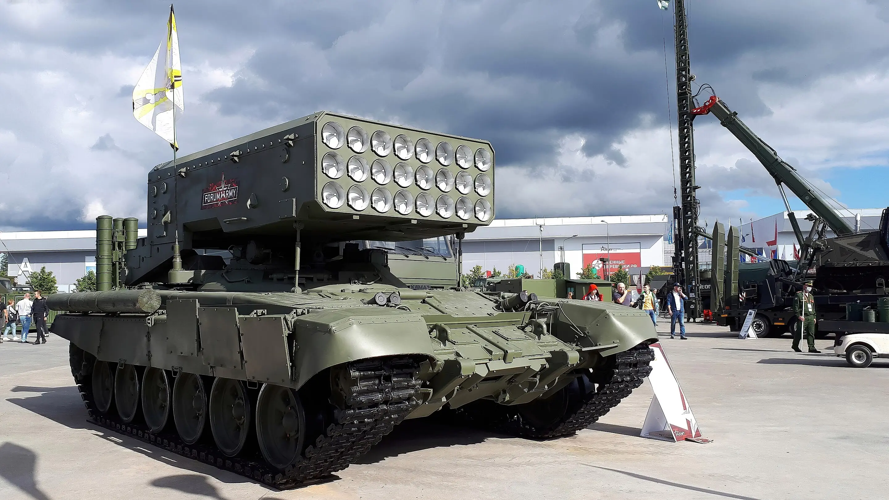 Более половины российских предприятий по производству бронетехники не находятся под санкциями - ГУР