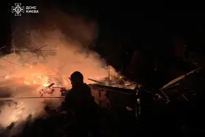 Из-за дроновой атаки в Киеве вспыхнул масштабный пожар — КГВА