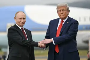 Молчание Путина касательно авантюр Трампа должно беспокоить Украину и европейских союзников — Bloomberg
