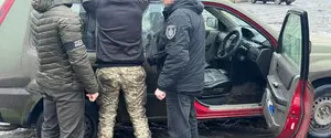 ДБР на Донеччині затримало військовослужбовця на спробі продажу кулеметів