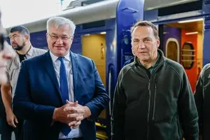 Берите пример с Польши: Сибига призвал неравнодушных во всем мире объединиться ради Украины