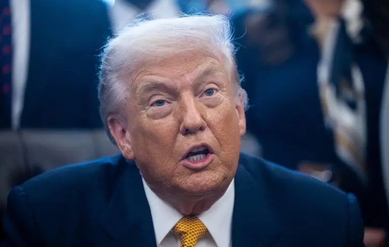 Трамп повторив вимоги щодо Гренландії та заявив, що ЄС 