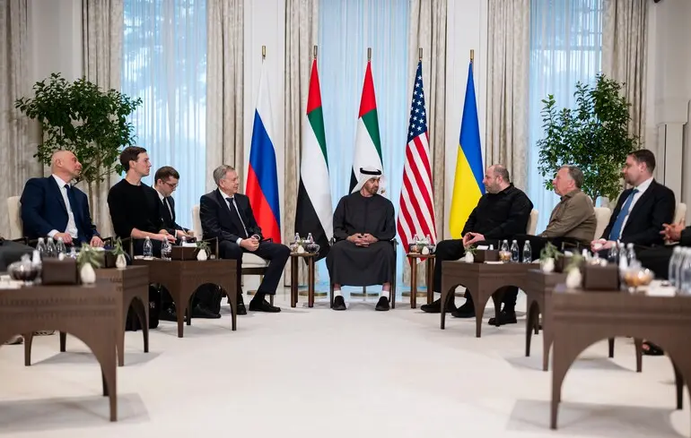 Президент ОАЕ зустрівся з делегаціями США, Росії та України в Абу-Дабі / 23 січня 2026 року