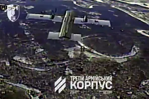 Украинские зенитчики подстрелили российский дрон-матку: почему это хорошая добыча