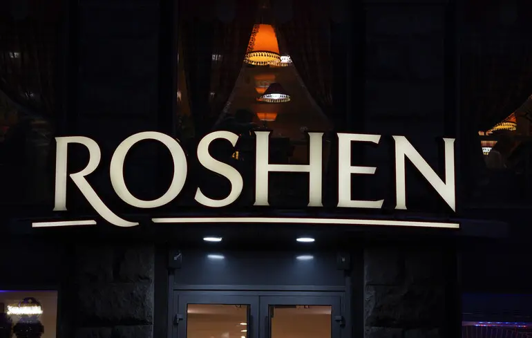 Шоколадный магазин Roshen в центре Киева, Украина/27 марта 2019 года