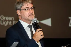 Франція передасть Україні понад 100 генераторів: перша партія вже на початку лютого