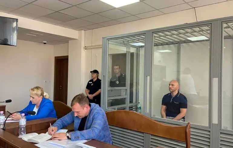 Сначала компенсация, а теперь залог: экс-судье Тандыру, сбившему насмерть нацгвардейца, изменили меру пресечения