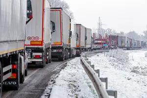 На украинско-молдавской границе временно остановили пропуск транспорта — Гостаможслужба