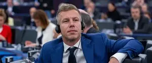 Партия Орбана отстает от оппозиции на восемь процентов — опрос