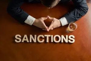 Зеленский продлил санкции против Фирташа и Козака