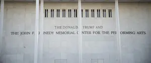 Дональд Трамп закрывает Центр Кеннеди на два года после бойкота артистов