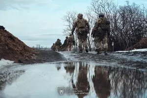 Украина понимает, что в будущем мирном соглашении ставку надо делать не на гарантиях партнеров - Politico