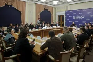 Складна ситуація в енергосистемі: Шмигаль попередив, що графіки відключень можуть погіршитися
