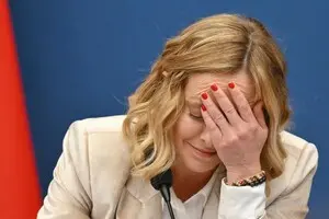 Лицо Мелони закрасили на фреске в римской базилике