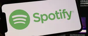 Spotify обновил тексты песен: переводы, офлайн-доступ и новый формат просмотра