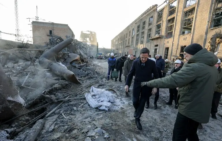 Дарницьку ТЕЦ ремонтуватимуть щонайменше до початку квітня. Вона давала тепло для 1100 будинків у Києві — Кличко