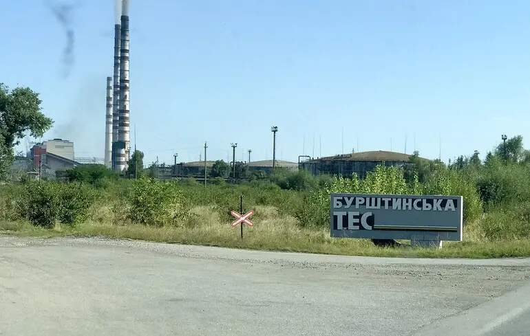 Росіяни вдарили дронами та ракетами по енергетиці західних областей, атаки були спрямовані на ТЕС