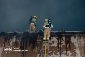 Удар по критической инфраструктуре в Ровенской области: спасатели потушили пожар