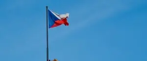 Чехия сократит расходы на гуманитарную помощь Украине и другим странам на две трети — СМИ